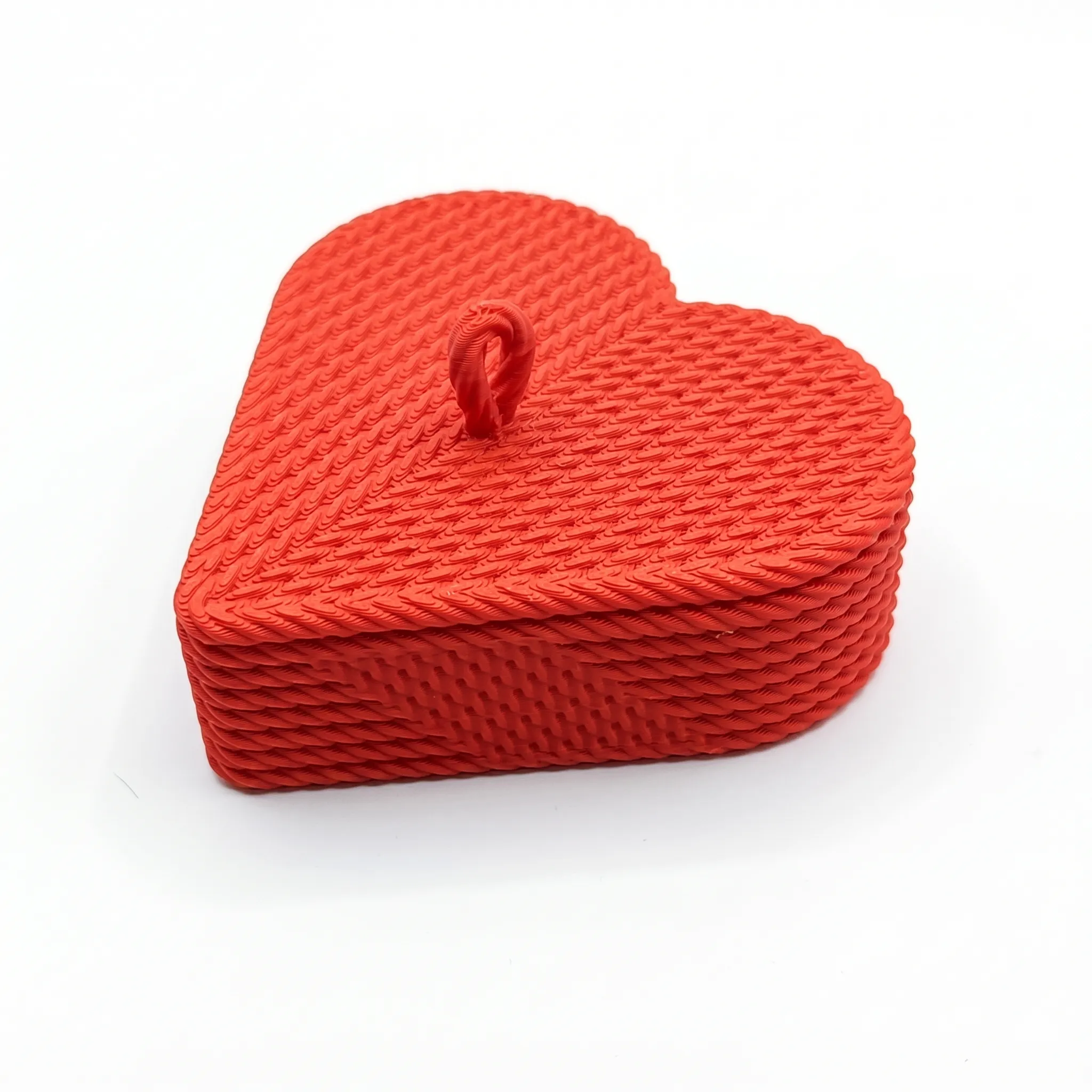 264 - Caja de corazon tipo cuerda (8 cm)