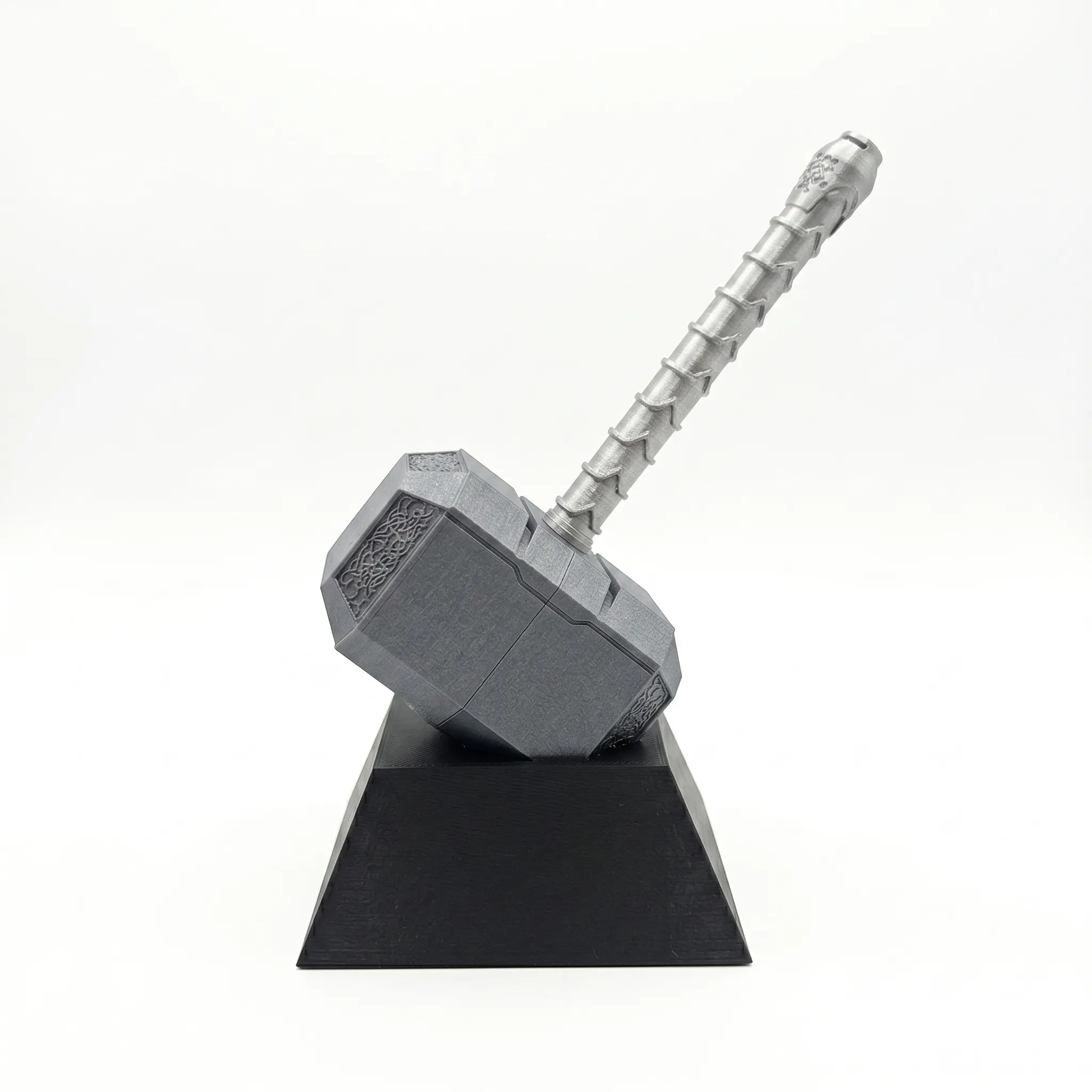 504 - Martillo Thor Escultura