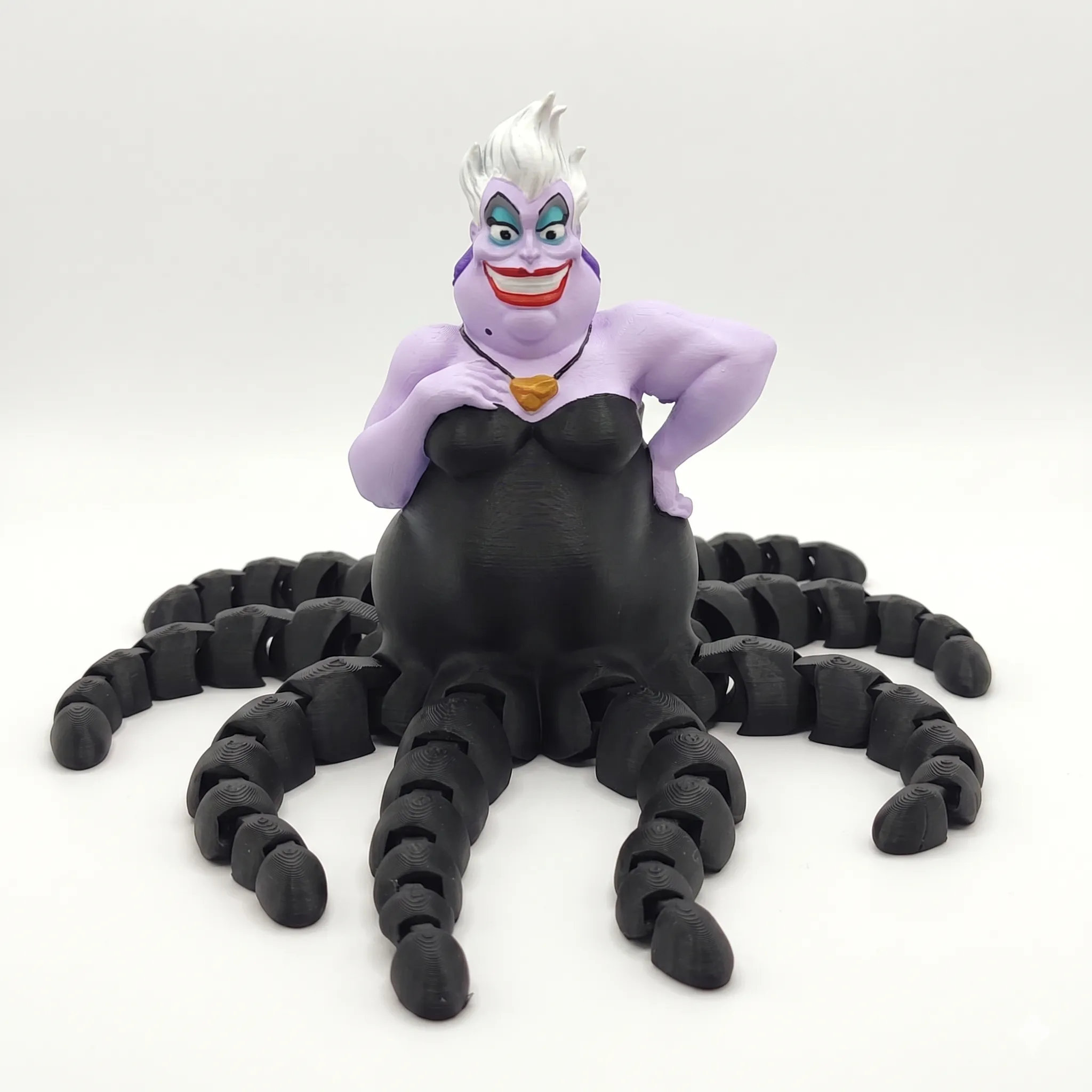 889 - Ursula