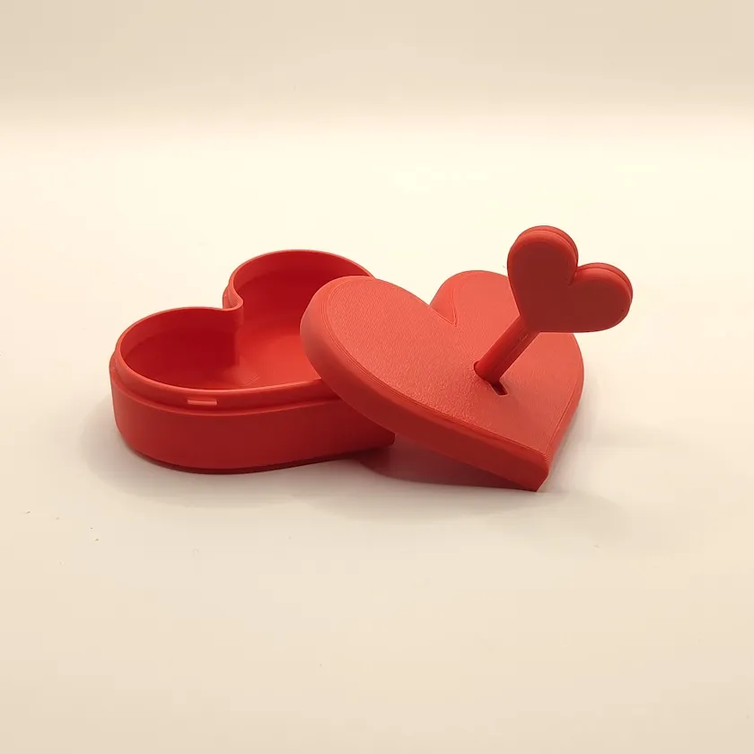 930 - Caja corazón con llave